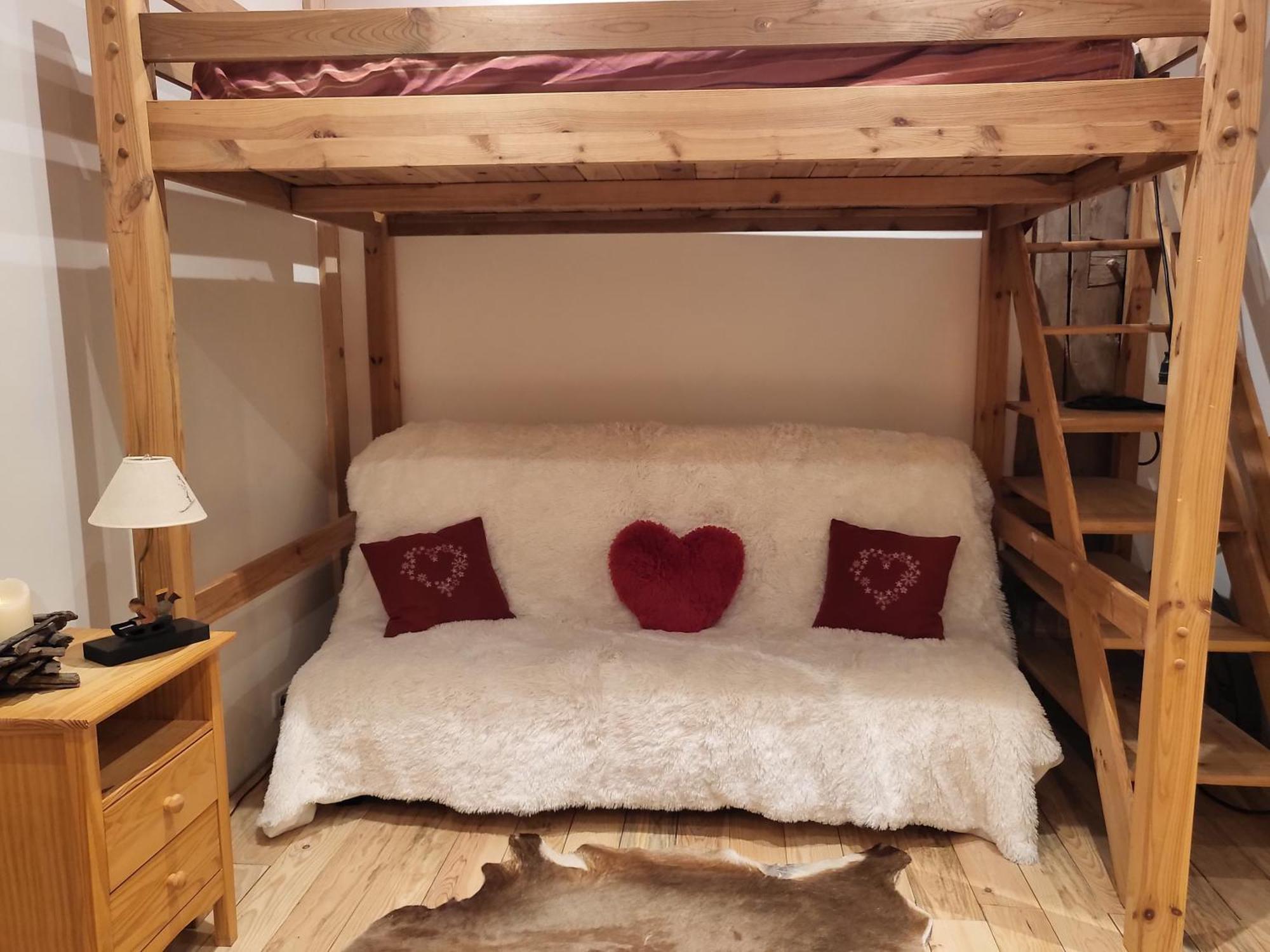 Bed and Breakfast Le Nid Des Cerfs Essert-Romand Exterior foto